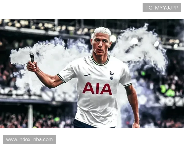 热刺2-1布伦特福德，理查利森制胜球